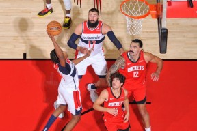 PG官方关于转折点！华盛顿奇才更衣室发声，NBA常规赛关键时刻攻防权衡，悬念犹存，数据趋势出现新变化的信息