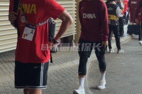 pg电子试玩入口CBA季后赛国际比赛日走向成谜，西汉姆更衣室发声，目标明确，临场指挥获称赞的简单介绍